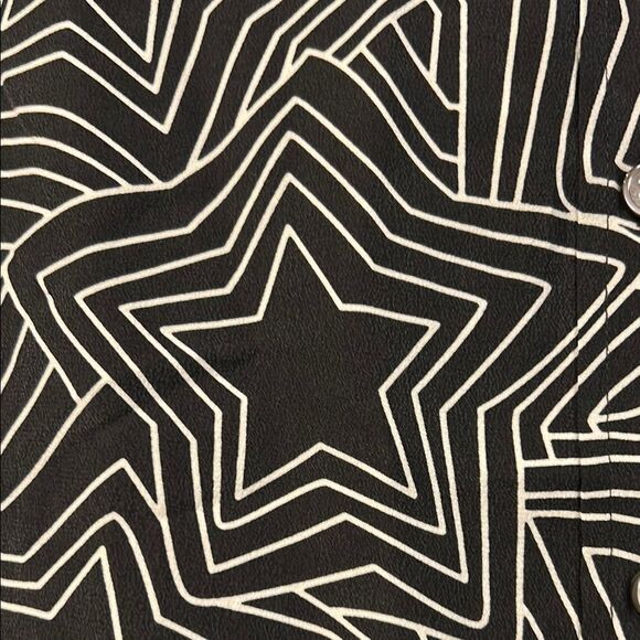 Equipment by Kate Moss Black and White Star Pattern Button Down Top, Size Large - Picture 5 of 9